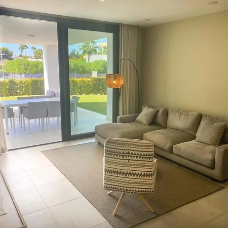 Cortijo Del Golf Apartment Estepona